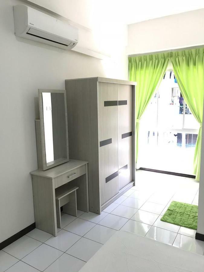 Api Api Centre Apartment Homestay كوتا كينابالو المظهر الخارجي الصورة