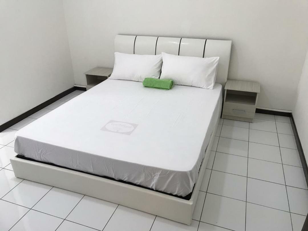 Api Api Centre Apartment Homestay كوتا كينابالو المظهر الخارجي الصورة