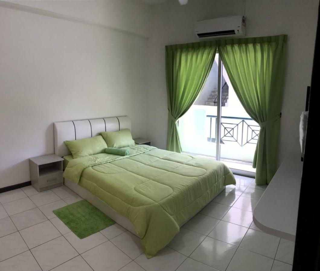 Api Api Centre Apartment Homestay كوتا كينابالو المظهر الخارجي الصورة